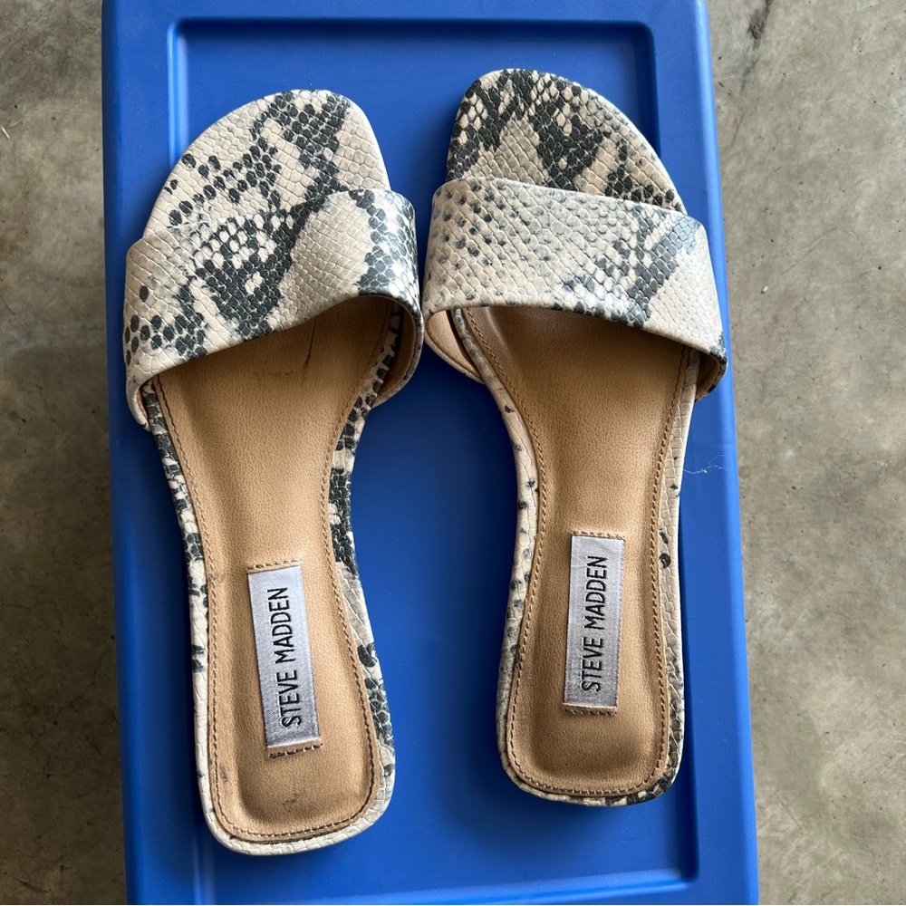 Steve Madden faux snake sprint sandals